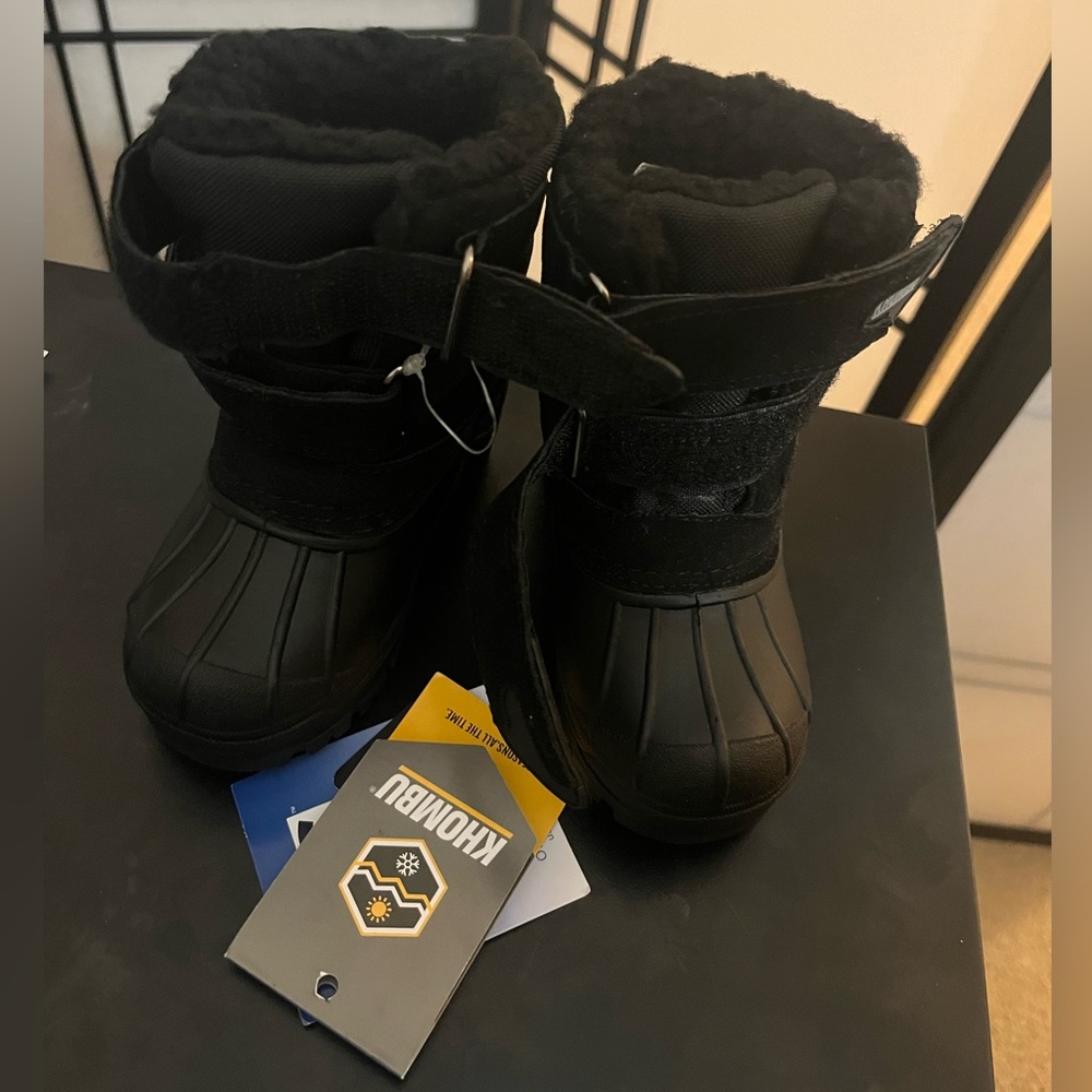Khomu black toddler snow boots size 5
